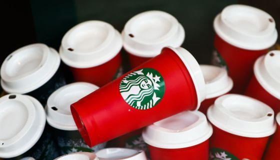 recall-alert:-starbucks-metallic-holiday-mugs-recalled-for-burn,-cut-risk